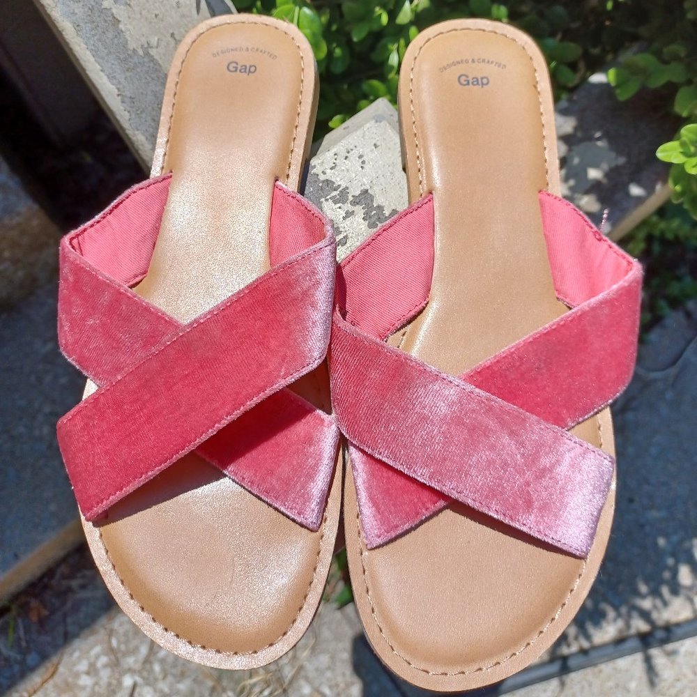 Gap Velvet Light Pink Women's Criss Cross Flip Flop Sandals Size 8